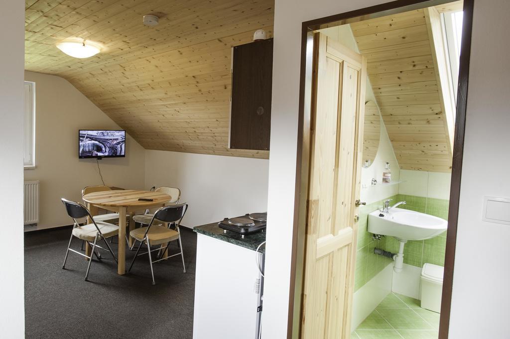 Penzion A Apartmany Skipark Hrabesice Krasne Exteriör bild